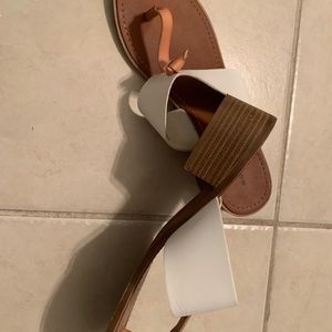 Women’s sandals